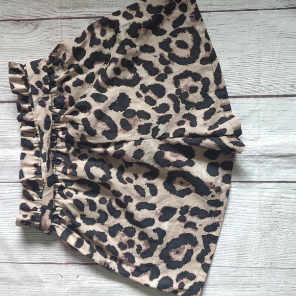 SHEIN High Waist Leopard Shorts - Picture 4 of 5